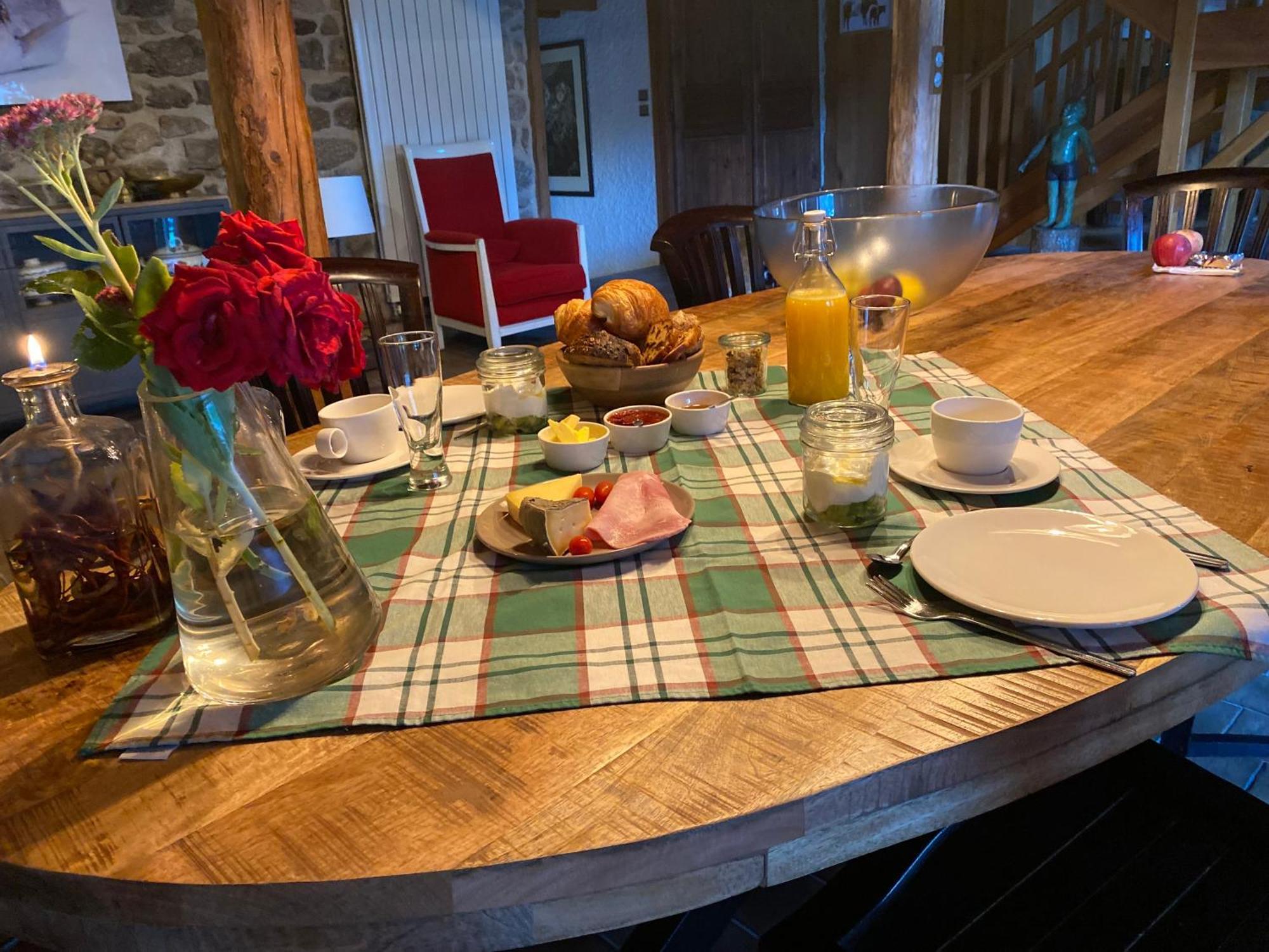 La Vaisse Bed & Breakfast Ambert Exterior foto